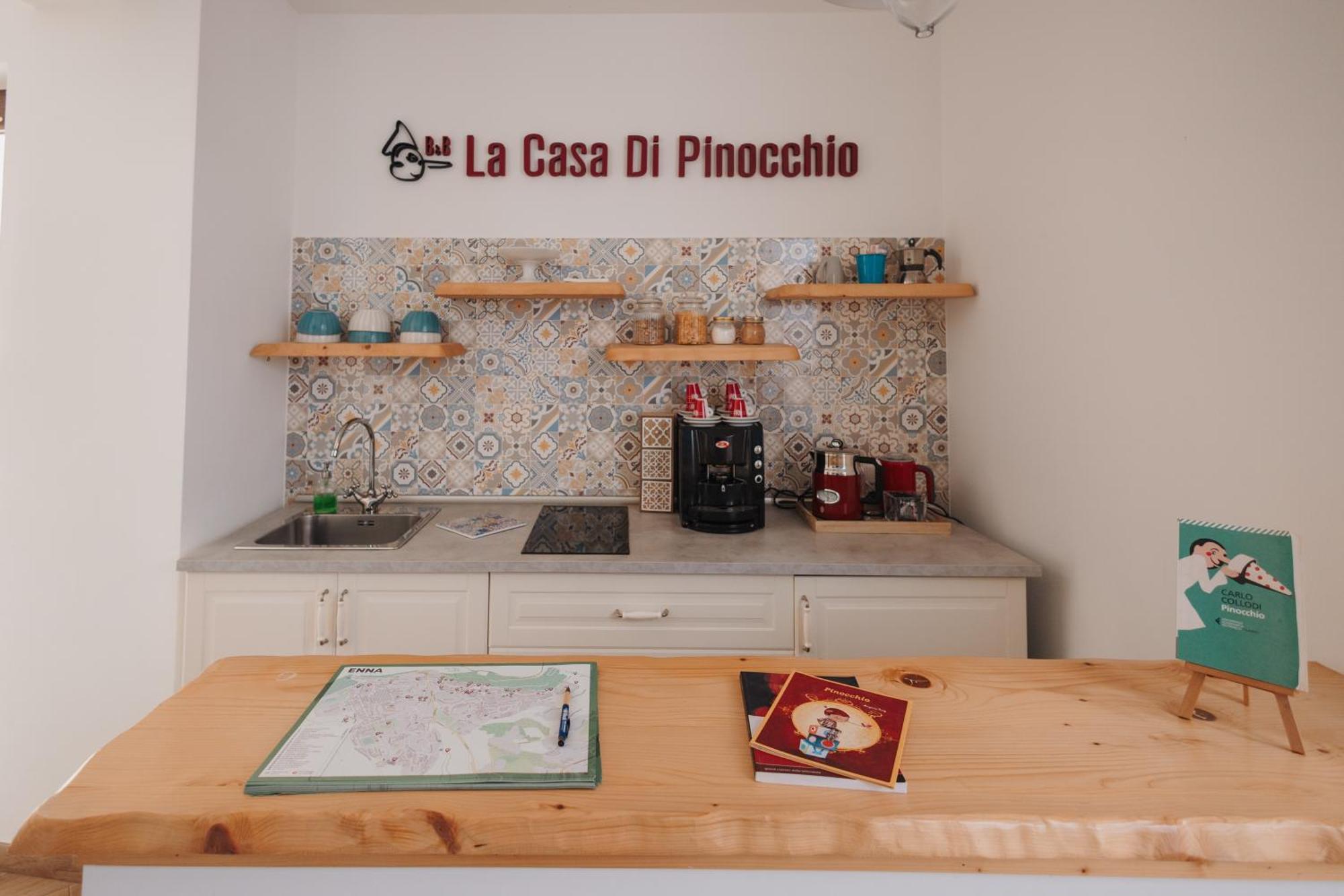 La Casa Di Pinocchio Ξενοδοχείο Έννα Εξωτερικό φωτογραφία